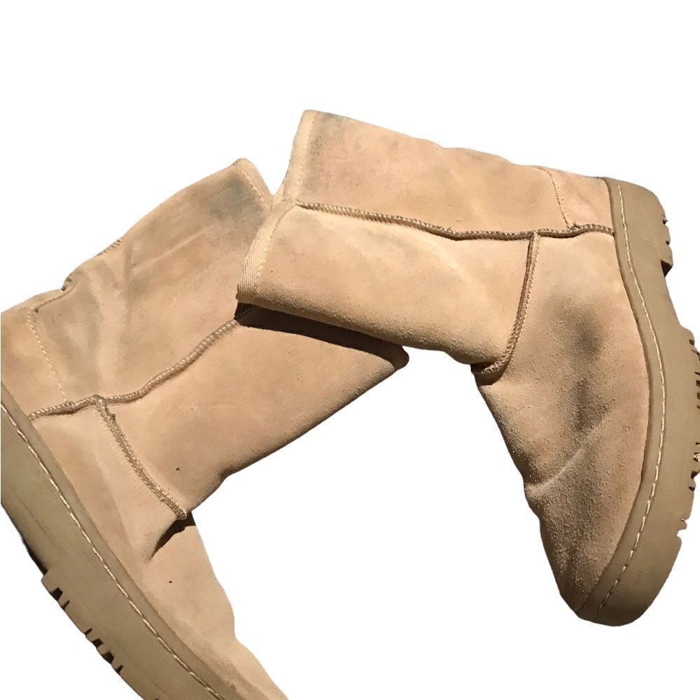 St Johns Bay tan boots great condition size 7.5 see pictures